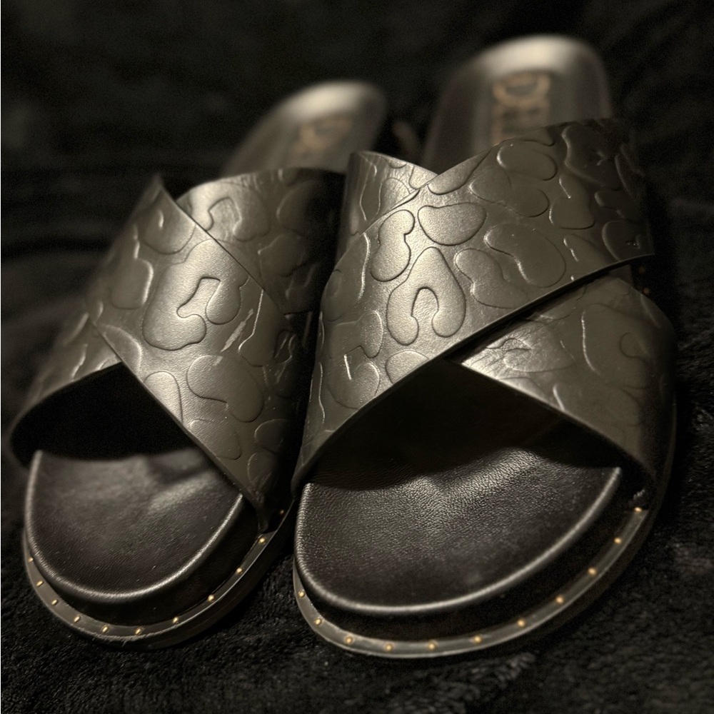 Chic Black Leather Sandals